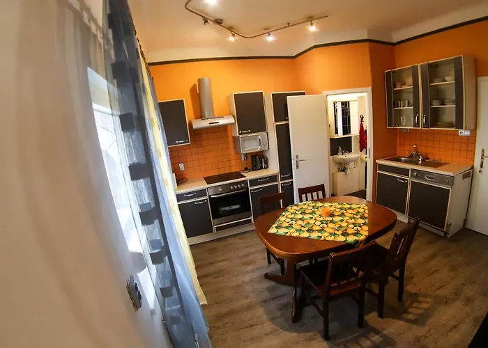 Ljubljana 2 bedroom apartment with free parking