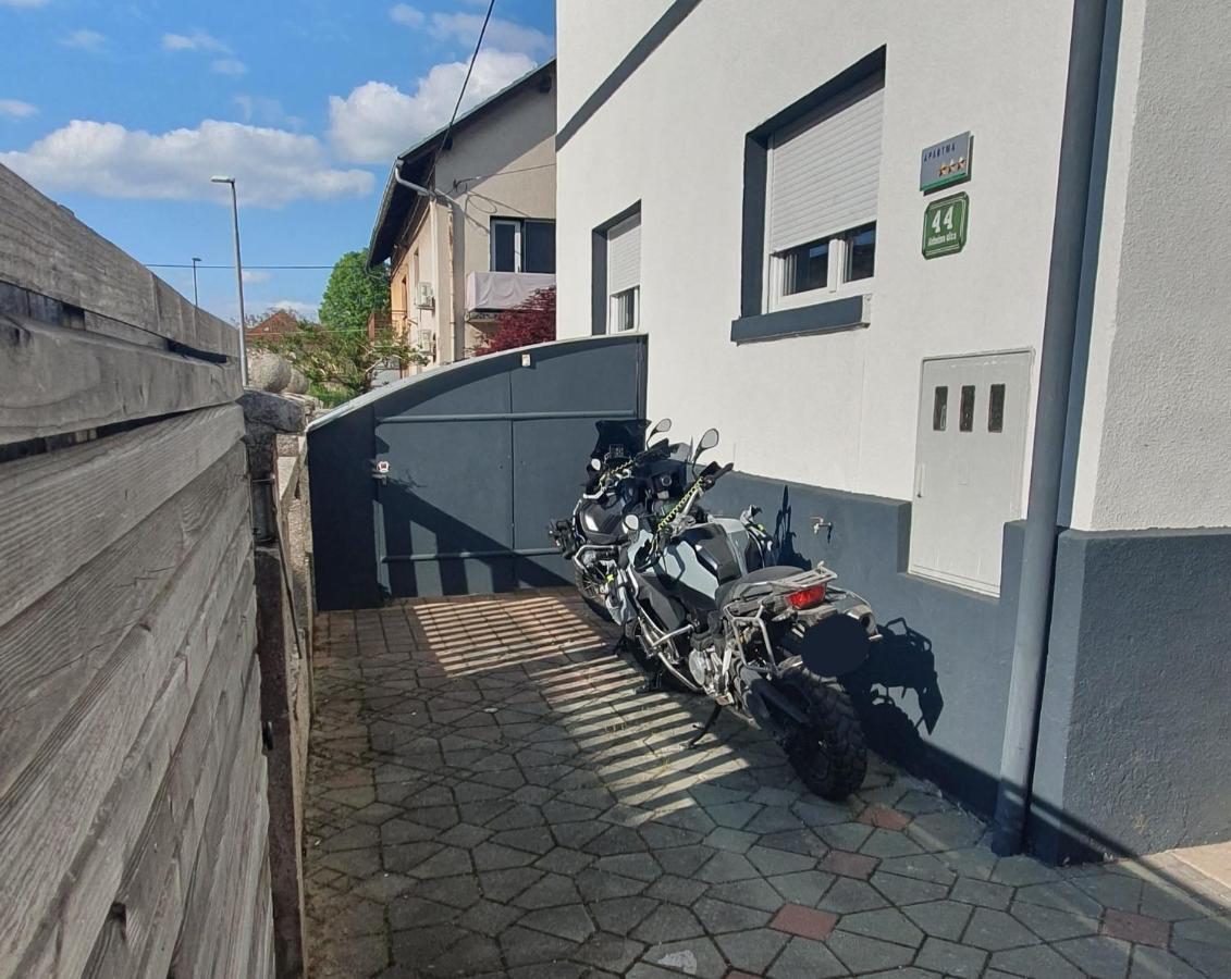 Ljubljana 2 bedroom apartment with free parking Appartement *